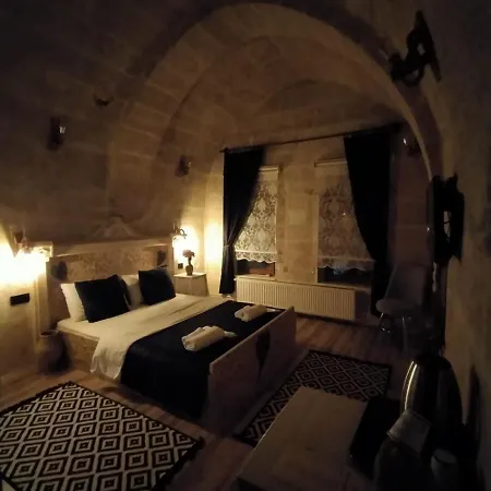 Konak Vaveyla Cave * Ουργκούπ